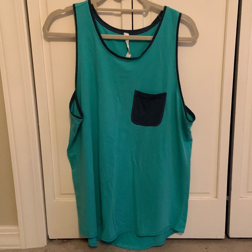 Turquoise Lululemon Men’s Tank Size Large